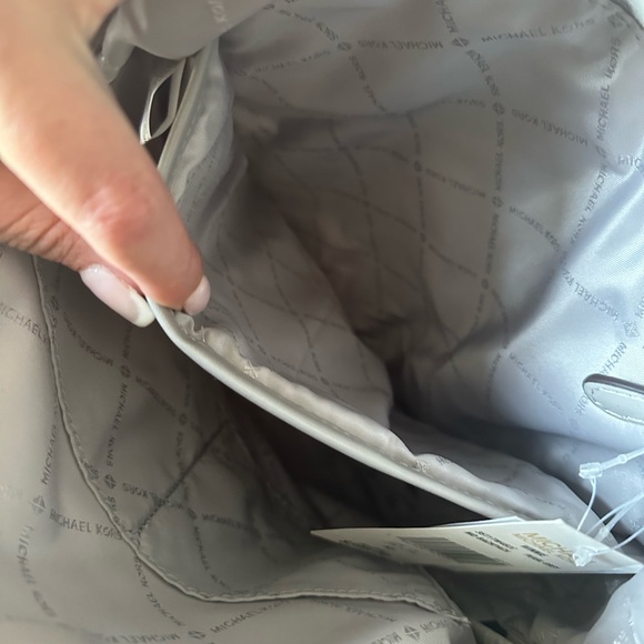 NWT: Michael Kors Quilted Winnie Medium Backpack - Picture 3 of 8